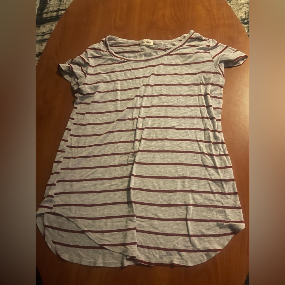 Free Kisses White and Maroon Striped Scoop Neck Tee